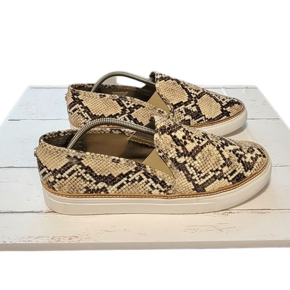 Steve Madden Jalia brown snake slip on sneakers, size 10